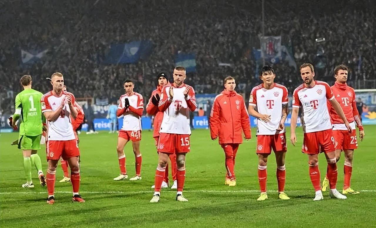 开云体育入口-theshy滑板鞋打比赛中路往脸上视频